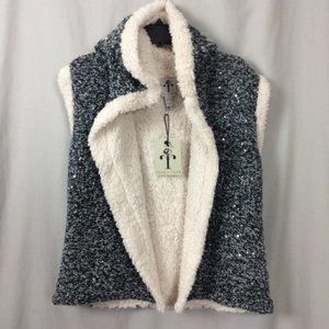 *NWT* Rain + Rose Sherpa Lined Vest w/ Hood